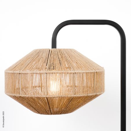 Lampe de table décorative d'intérieur ou luminaire de salon en coton naturel.