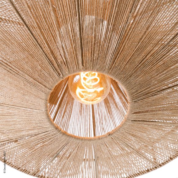 Lampadaire décoratif d'intérieur ou luminaire de salon en coton naturel.